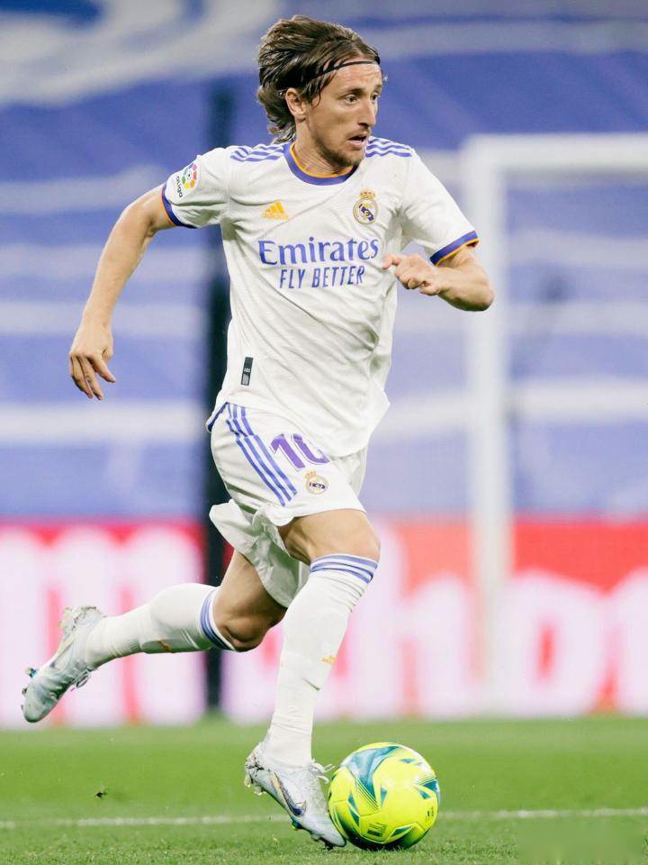 国安vs梅州：三外援PK四外援；张玉宁、王刚、曹永竞首发