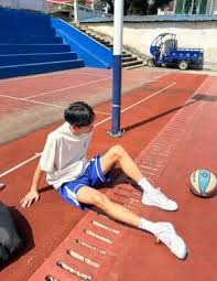 世预赛英格兰3比0拉脱维亚，凯恩将个人国家队进球数提升至71球，仅用105场！